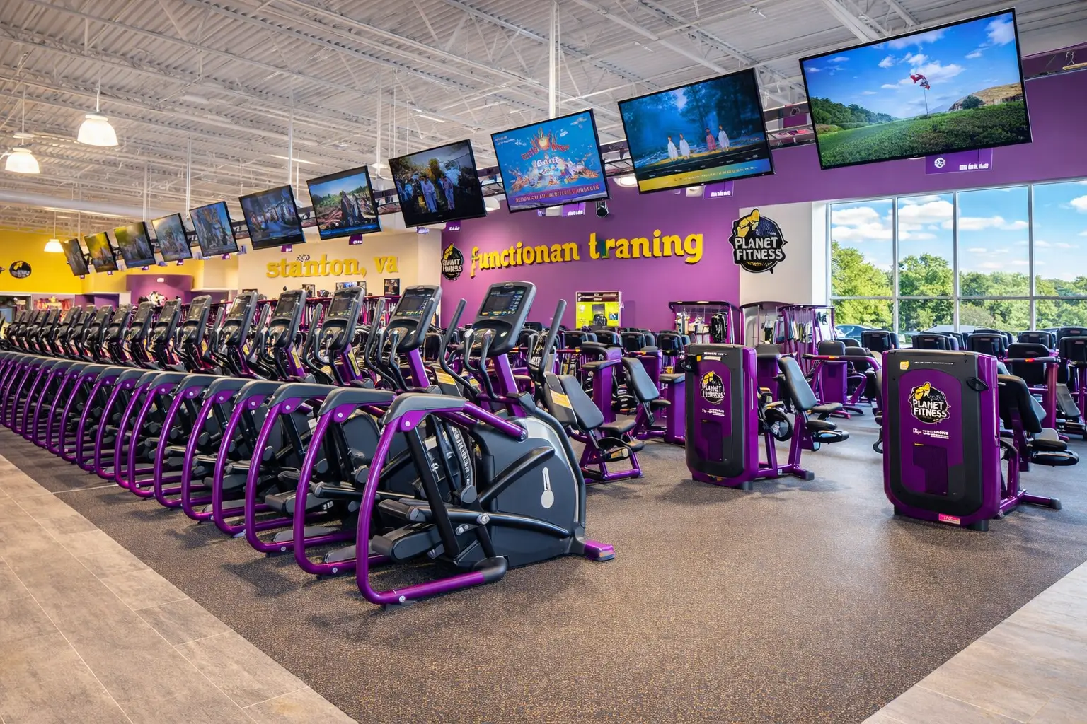 gyms open on thanksgiving